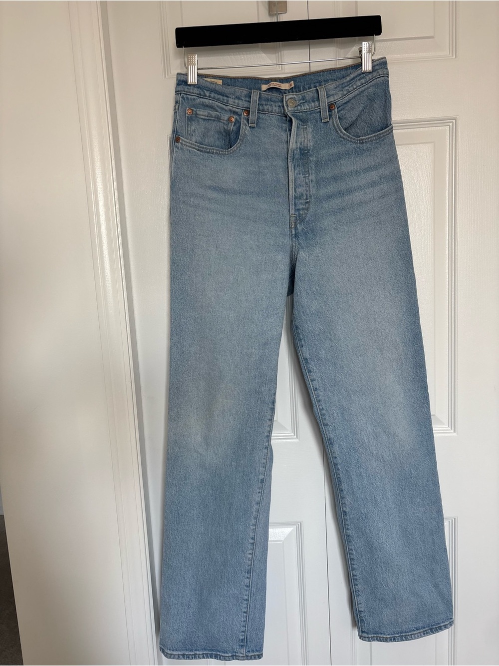 Levi's Light Blue Ribcage Straight Leg Women's Jeans